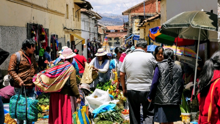 Sur les marchés péruviens