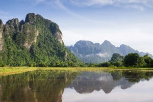 les monts karstiques au Laos