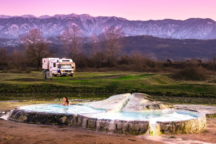 Géorgie_SoColas Source d'eau chaude en Géorgie