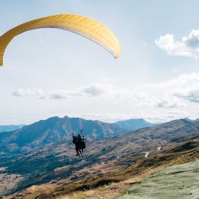 Queenstown by Pablo Heimplatz (Unsplash)_