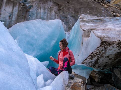 Le Glacier Chaaladi en Géorgie, très facile d’accès même sans matériel !