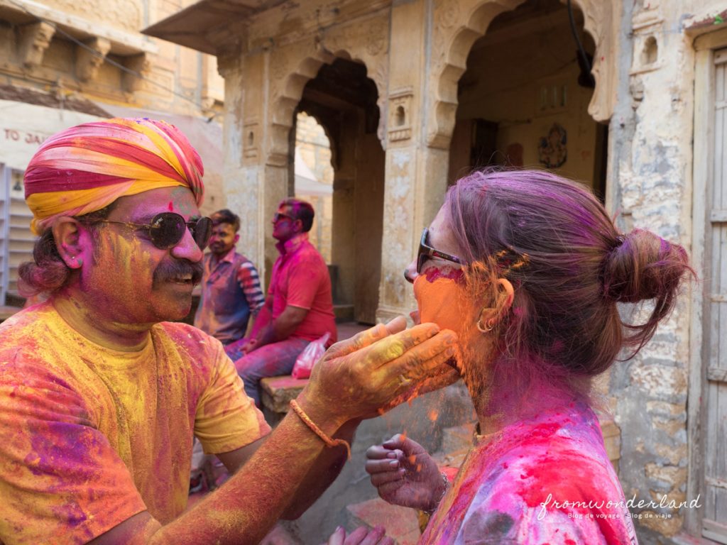 Les premières poudres Holi 