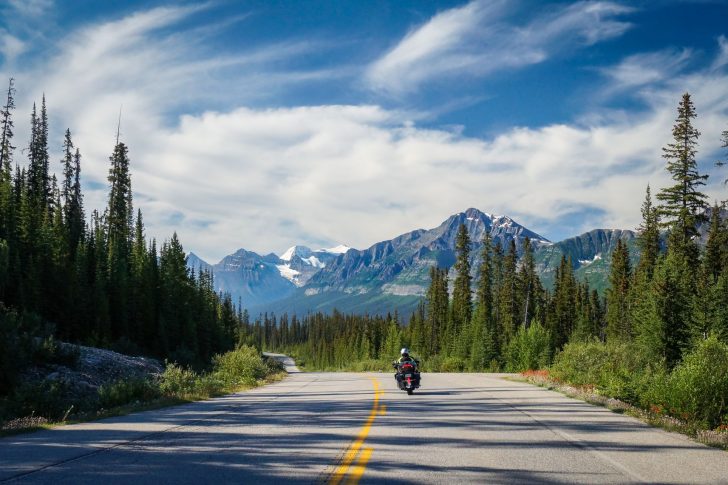 joel-sparks-unsplash-Banf-Canada