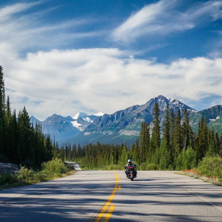 joel-sparks-unsplash-Banf-Canada