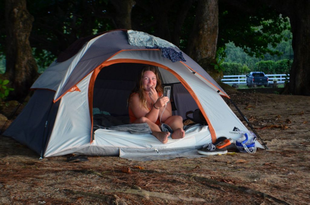Tente dans un camping
