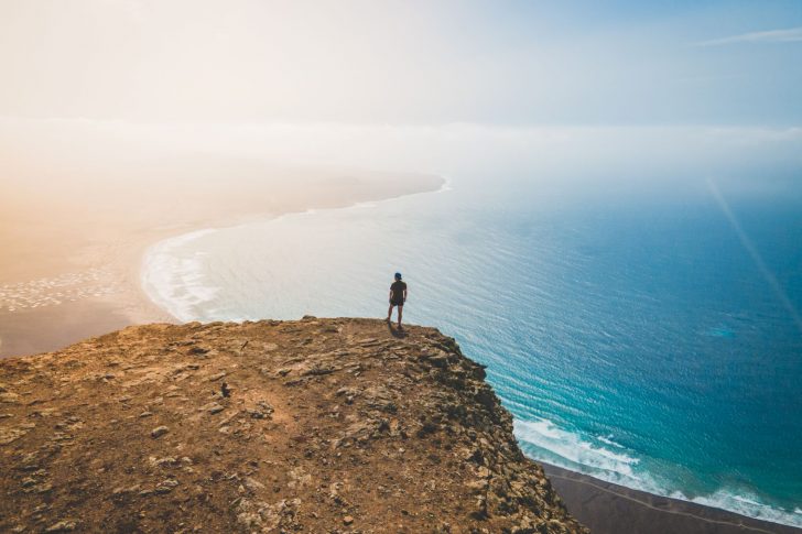 Lanzarote-bosquecillo-vue-drone_ Choisir Lanzarotte dans les îles Canaries