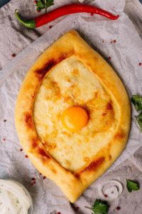 La Khachapuri d’Adjarie, un incontournable ! 