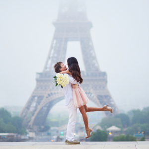 Un couple à Paris